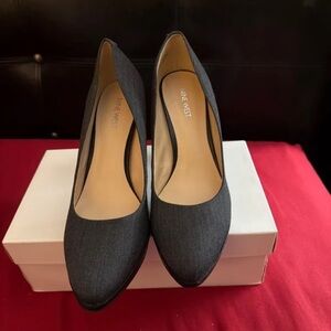 Nine West Dark Gray Heels